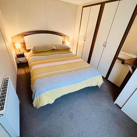 2 Bedroom Caravan Nv16, Lower Hyde, Shanklin, Isle Of Wight Eksteriør bilde