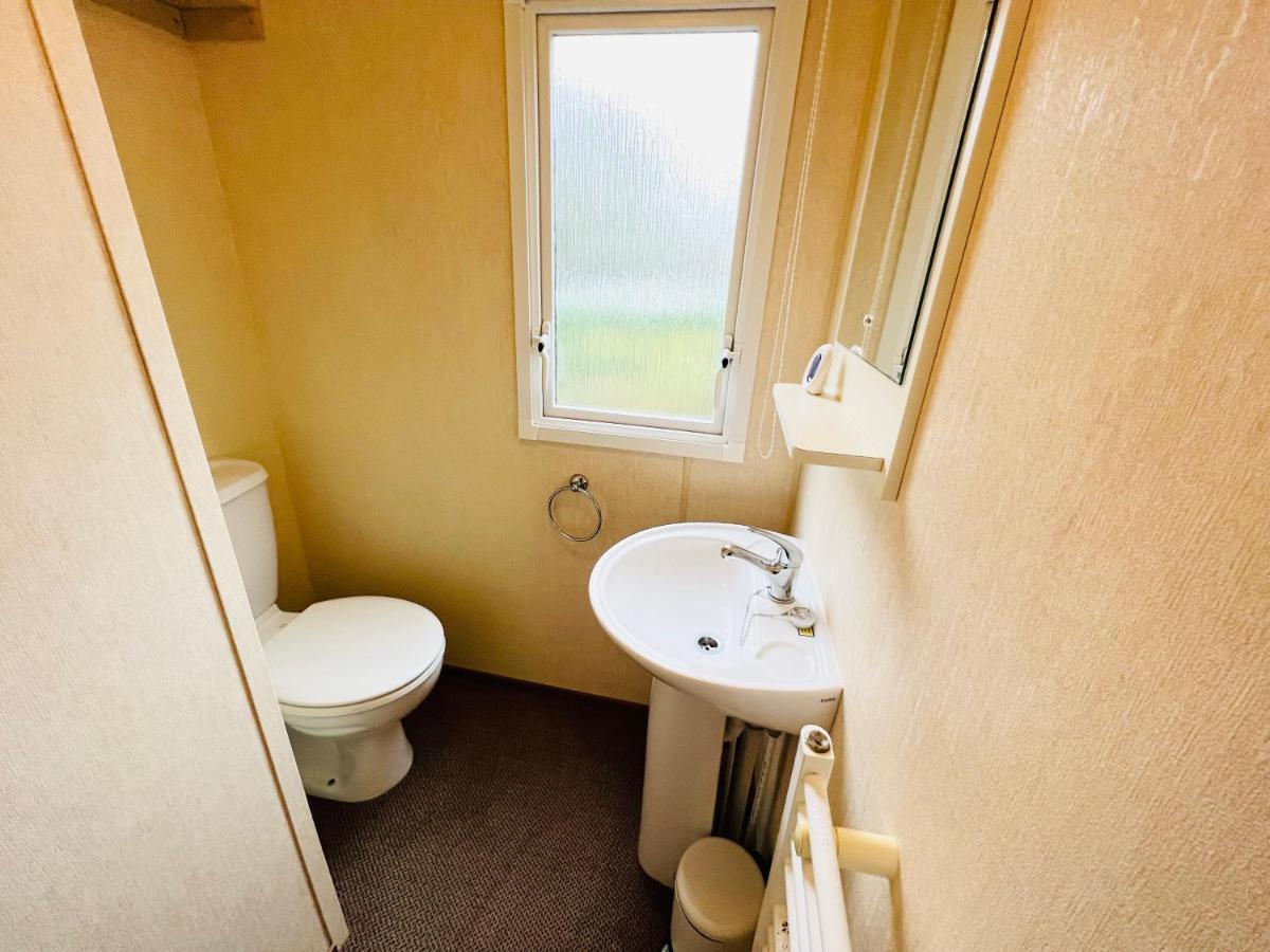 2 Bedroom Caravan Nv16, Lower Hyde, Shanklin, Isle Of Wight Eksteriør bilde